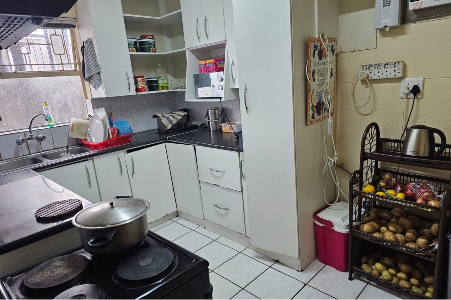 2 Bedroom Property for Sale in Fairfield Estate Western Cape